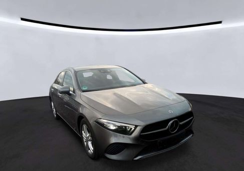 Mercedes-Benz A 200, 2023
