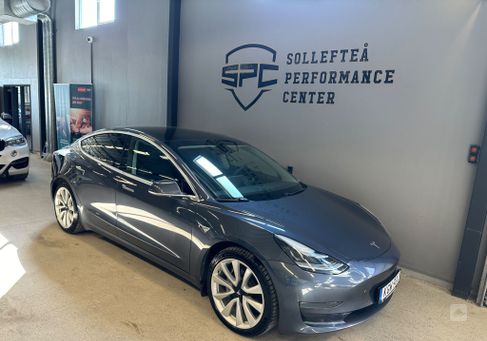 Tesla Model 3, 2020