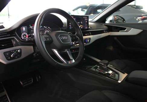 Audi A4, 2021