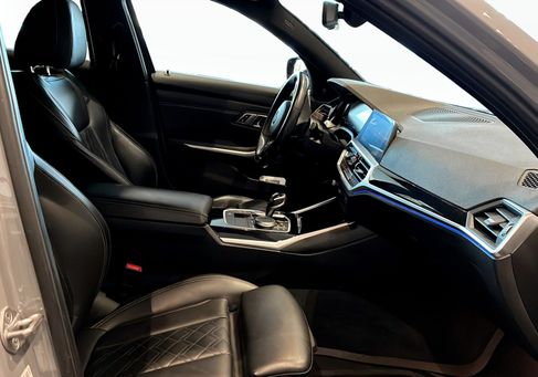 BMW 330, 2020 3