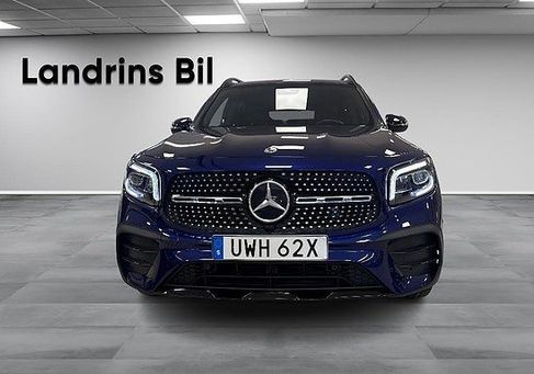 Mercedes-Benz GLB 200, 2023