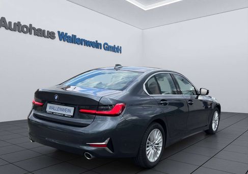 BMW 318, 2020