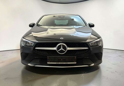 Mercedes-Benz CLA 200, 2022