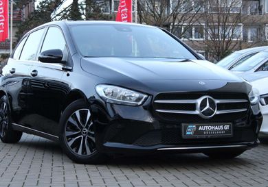 Mercedes-Benz B 180, 2022
