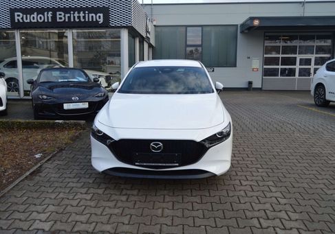 Mazda 3, 2025