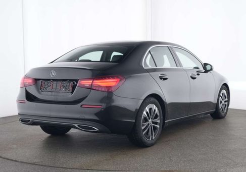 Mercedes-Benz A 180, 2025