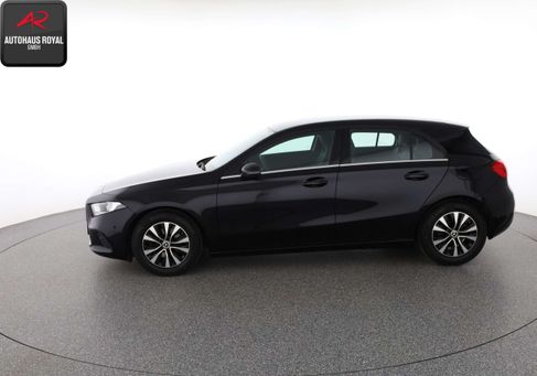 Mercedes-Benz A 180, 2022