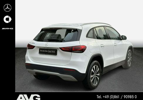Mercedes-Benz GLA 250, 2021