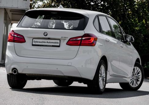 BMW 218, 2021 2