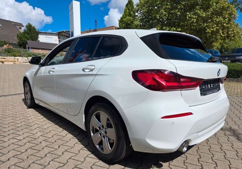 BMW 118, 2022