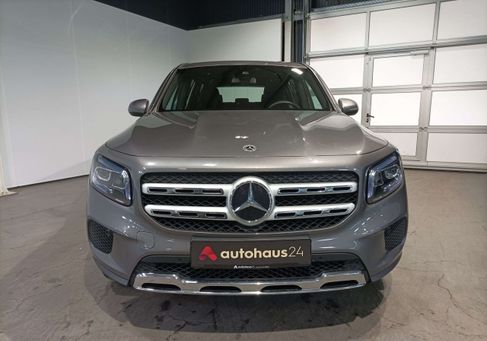 Mercedes-Benz GLB 200, 2023