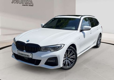BMW 330, 2020