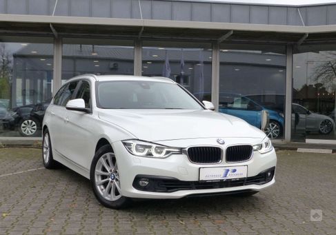 BMW 330, 2018