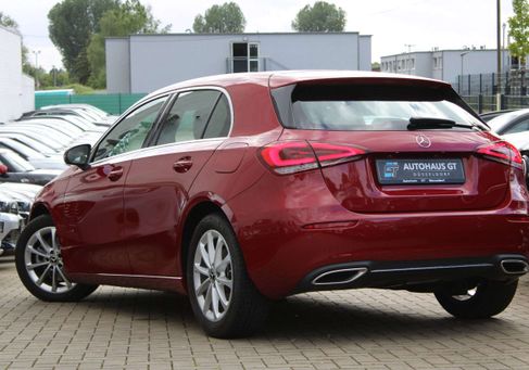 Mercedes-Benz A 180, 2022