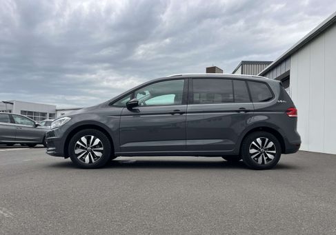 Volkswagen Touran, 2025 2