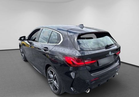 BMW 118, 2023