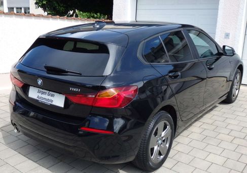 BMW 116, 2023