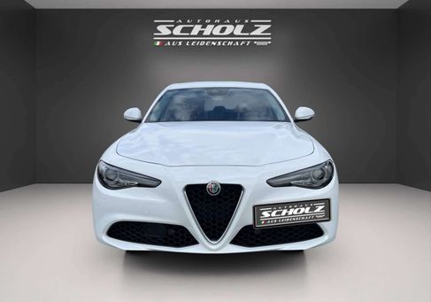 Alfa Romeo Giulia, 2017