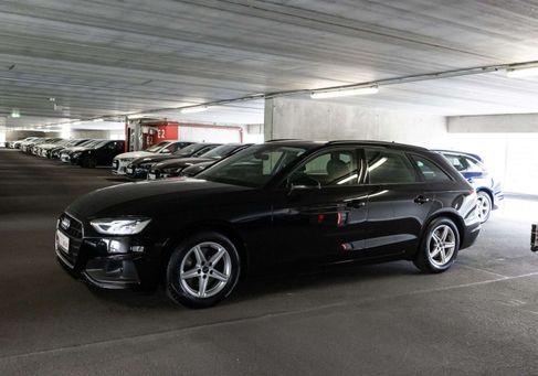 Audi A4, 2023