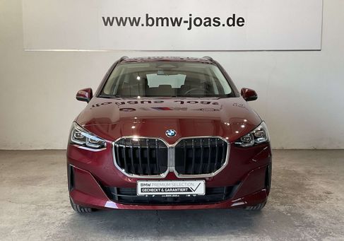 BMW 220, 2025 2