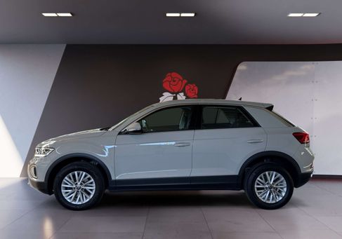 Volkswagen T-Roc, 2022