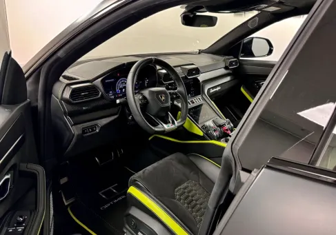 Lamborghini Urus, 2021