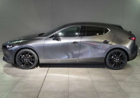Mazda 3, 2025