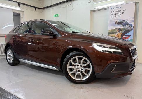 Volvo V40 Cross Country, 2017