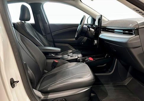 Ford Mustang Mach-E, 2022