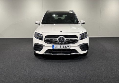 Mercedes-Benz GLB 200, 2023