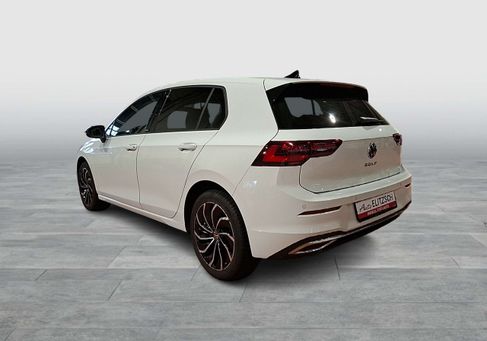 Volkswagen Golf, 2024 3