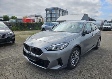 BMW 120, 2025