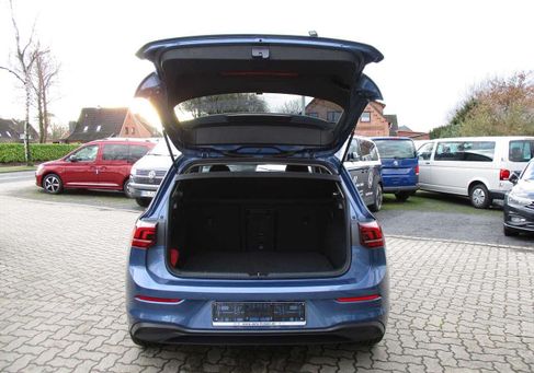 Volkswagen Golf, 2024 3