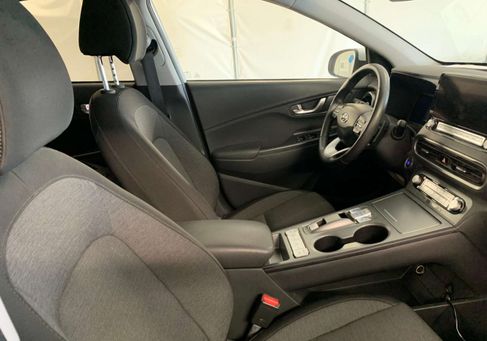 Hyundai Kona, 2022 3
