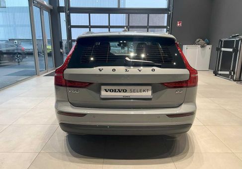 Volvo V60, 2024