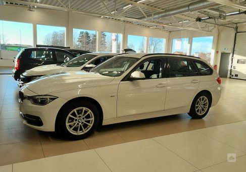 BMW 318, 2016