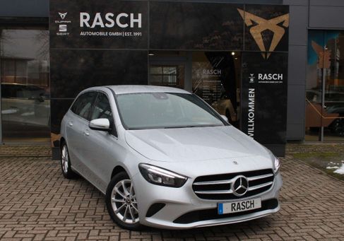 Mercedes-Benz B 180, 2021