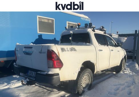Toyota Hilux, 2023 3