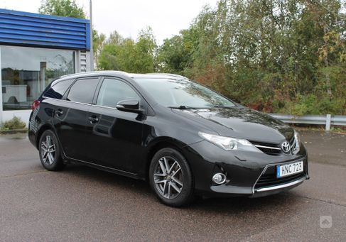 Toyota Auris Touring Sports, 2015