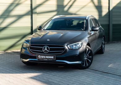Mercedes-Benz E 300, 2022