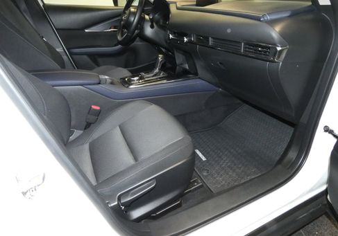 Mazda CX-30, 2020 3