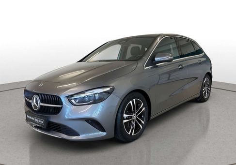 Mercedes-Benz B 180, 2025