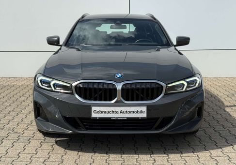 BMW 320, 2023 3