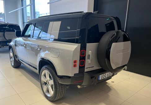 Land Rover Defender, 2026