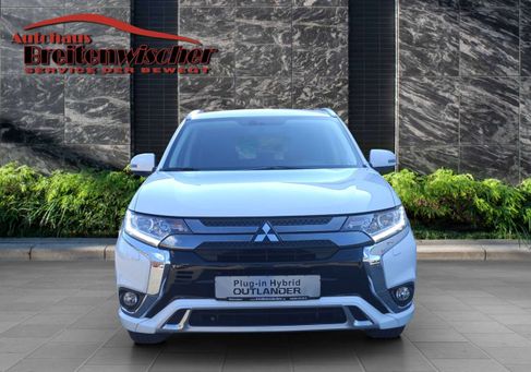 Mitsubishi Outlander, 2021 3