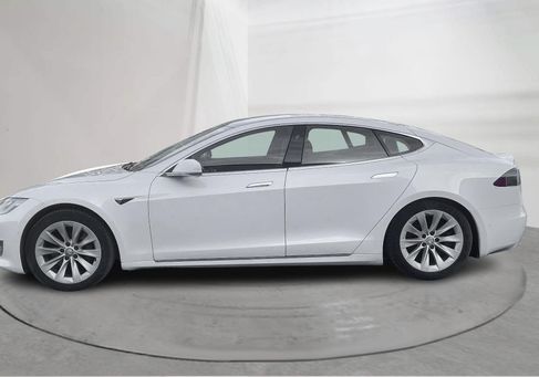 Tesla Model S, 2018