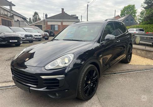 Porsche Cayenne, 2015