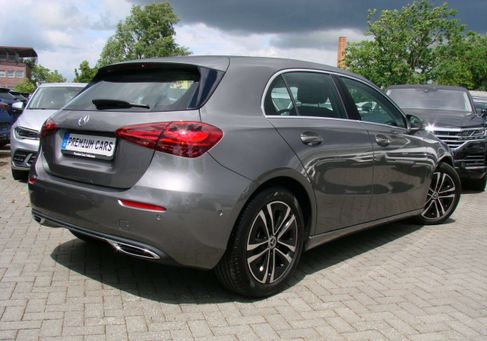 Mercedes-Benz A 200, 2025
