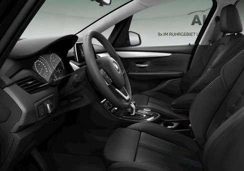 BMW 220, 2020 3