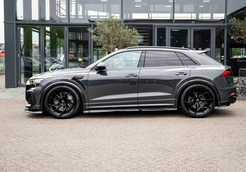 Audi RSQ8, 2025